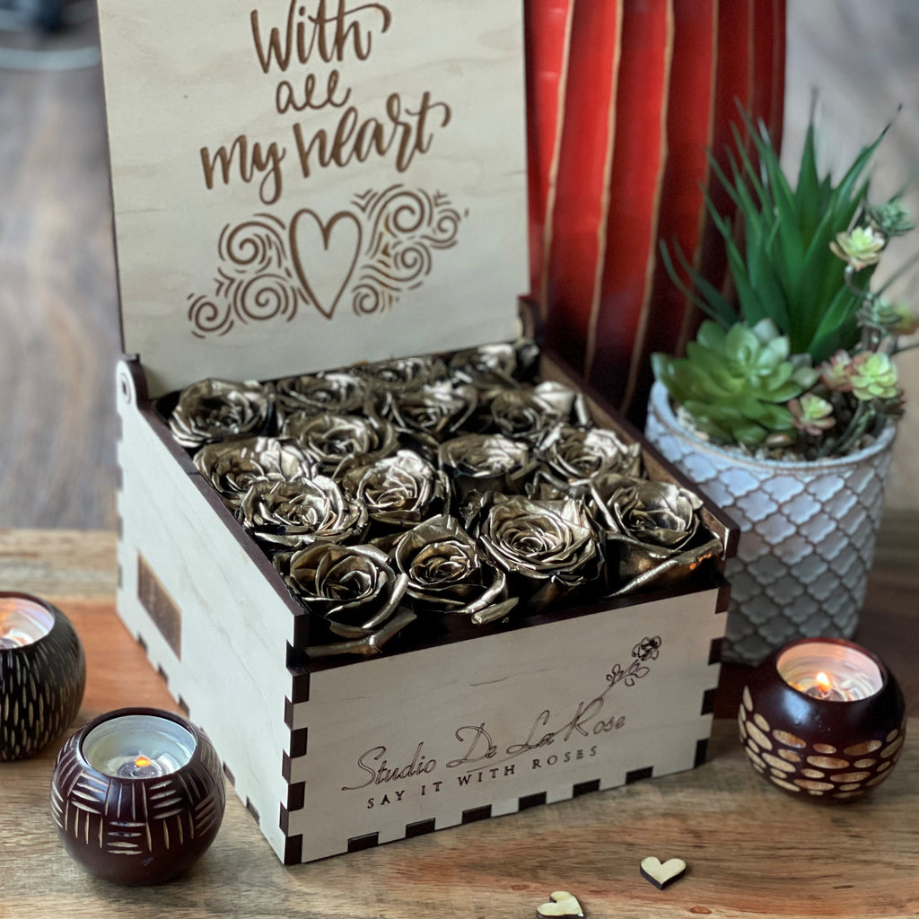 Gold Roses In A Box Buy Gold Luxury Roses in a Box – Studio de la rose