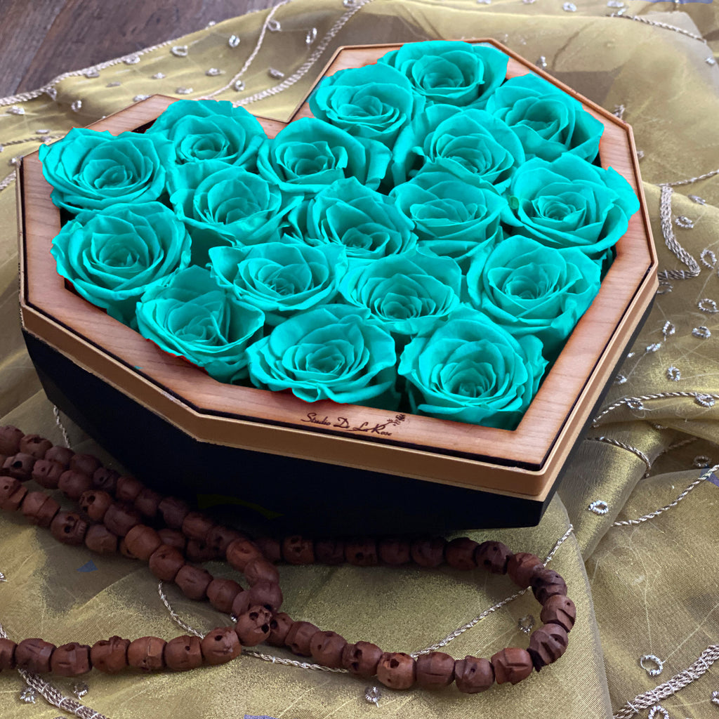Luxury Preserved Tiffany Blue Real Roses - Large Black Diamond Heart Box